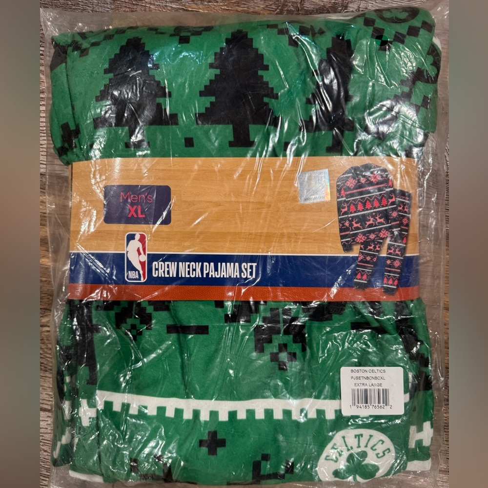 FOCO Men’s Boston Celtics Christmas Pajamas XL